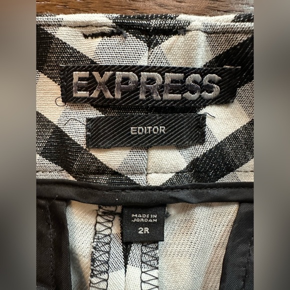 Express Editor Black and White Gingham Ankle Pants- size 2R - Picture 4 of 7